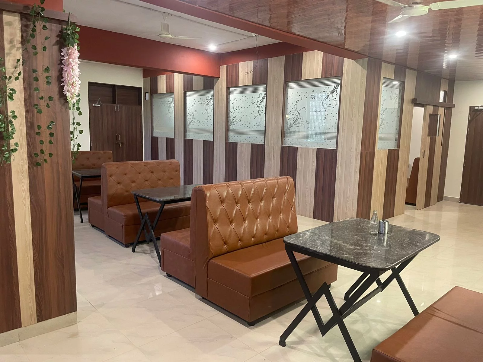 hotel birwa nelyadi-saathi non-veg restaurant